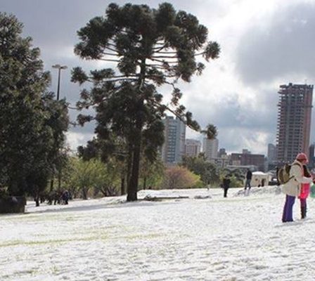 lugares que nevam no brasil para passar ferias