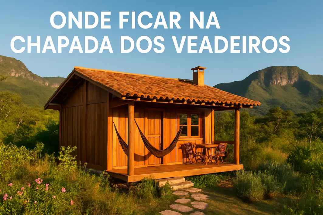 eco lodge vila sao jorge chapada veadeiros Eco lodge rústico em Vila de São Jorge cercado por vegetação verde com trilha de caminhada na floresta
